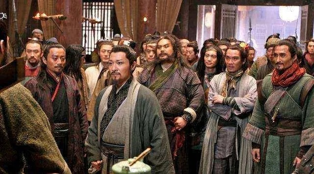 (水浒传里面有几对结拜兄弟)水浒传三兄弟结拜：如影随形，共御艰难，乾坤未定仍心连心